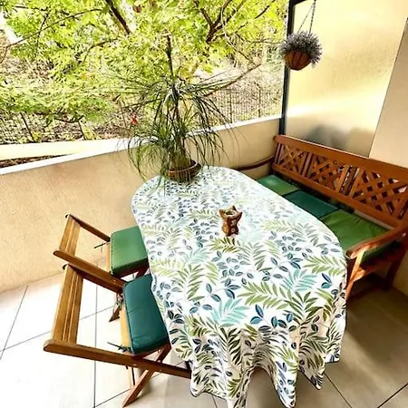 Apartmán Neuf Avec Grande Terrasse Au Calme Nice