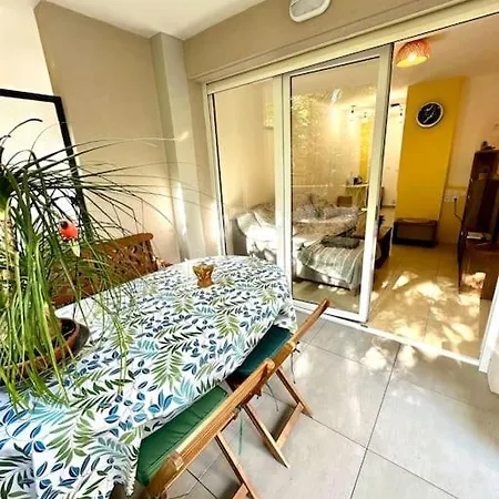 Neuf Avec Grande Terrasse Au Calme Διαμέρισμα